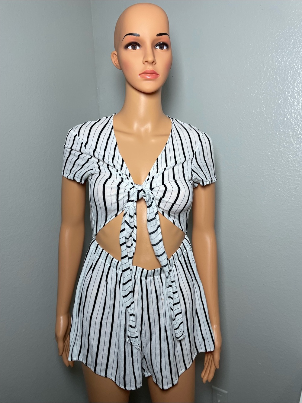 Striped Tie-Front Crop Top in White and Black